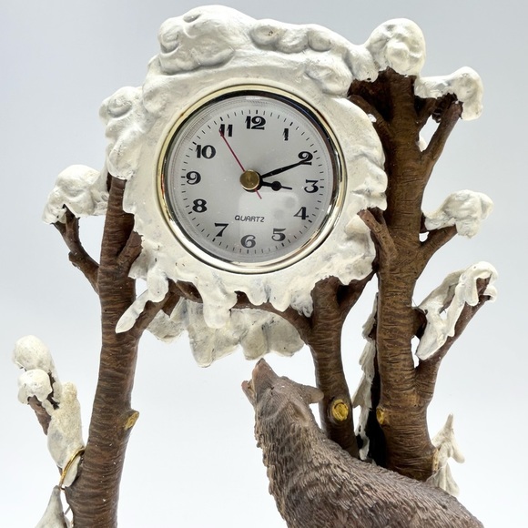 🕰️🌘🐺Cadona - Vintage Collectible Wolf Mantel Quartz Clock. - Picture 4 of 16